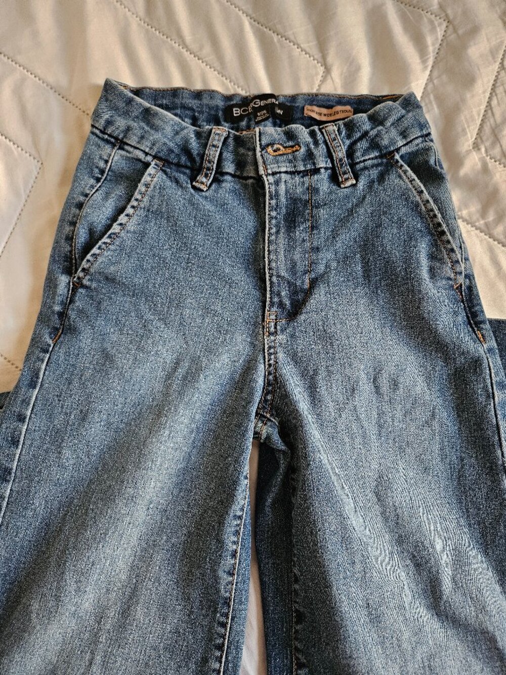 BCBG Generation Brand Size 1/25 High Rise Wid Leg Petite Length Denim Jeans